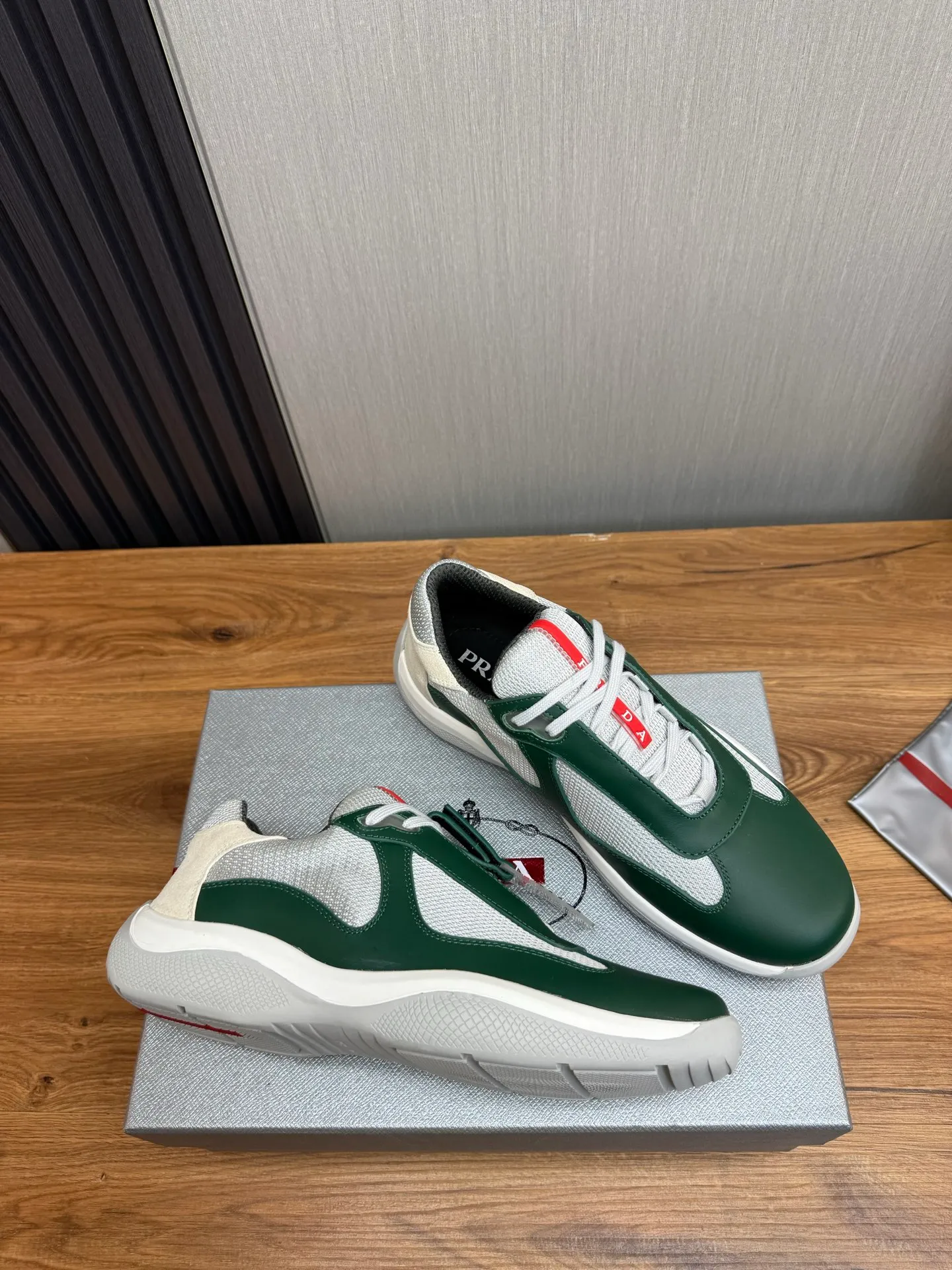 Men's shoes 💰560💰 [PRADA] Men's shoes are popular in the counter, official website is synchronized, 1 high-quality shipment ✔️Original cowhide upper + cowhide lining, 1🆚1 replica, original sole, 38-45 (45 customized, non-refundable)